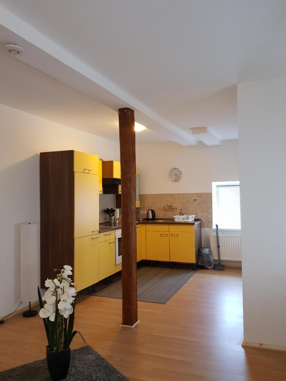 Haus Am Sachsenring Apartment Hohenstein-Ernstthal Bagian luar foto